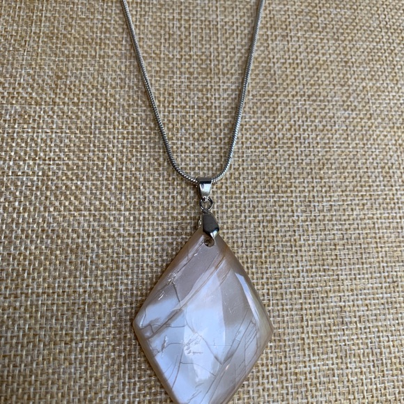 Rare peach moonstone pendant. NWT - Picture 3 of 10